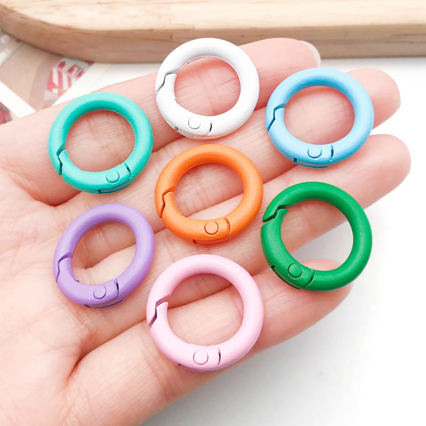 20mm Candy-Colored Spring Clasps, Spring Rings for Keychain Accessories, DIY Findings, Baked Enamel Split Rings, Round Ring